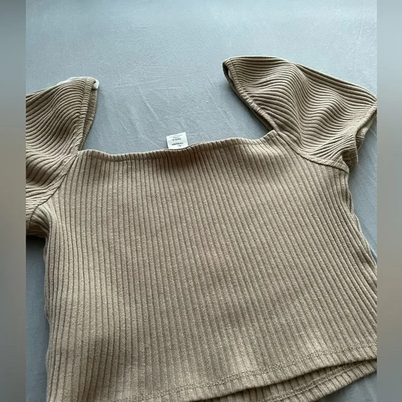 H&M Top - Picture 3 of 4